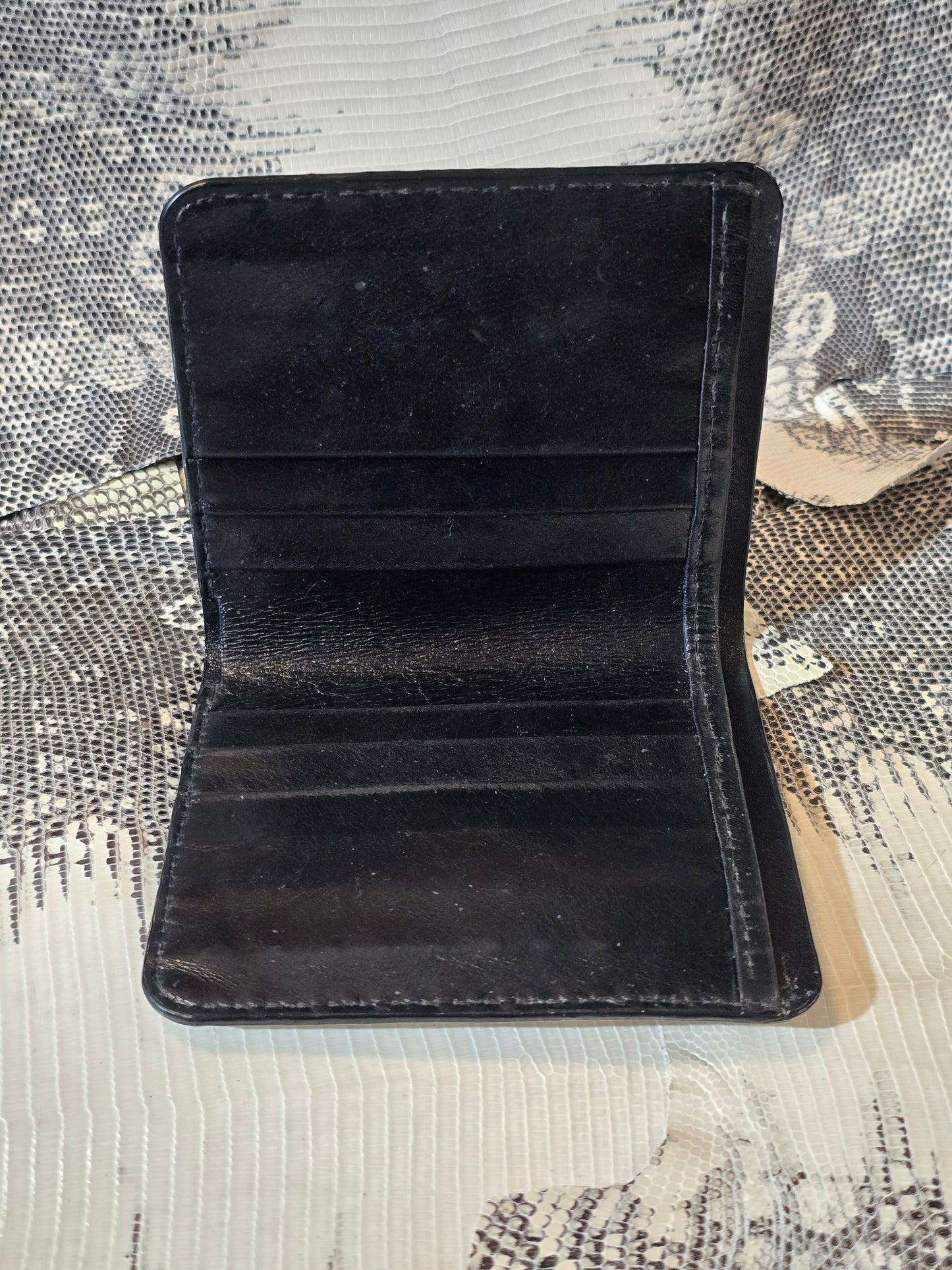 White&Black Lizard Bi-Fold Wallet