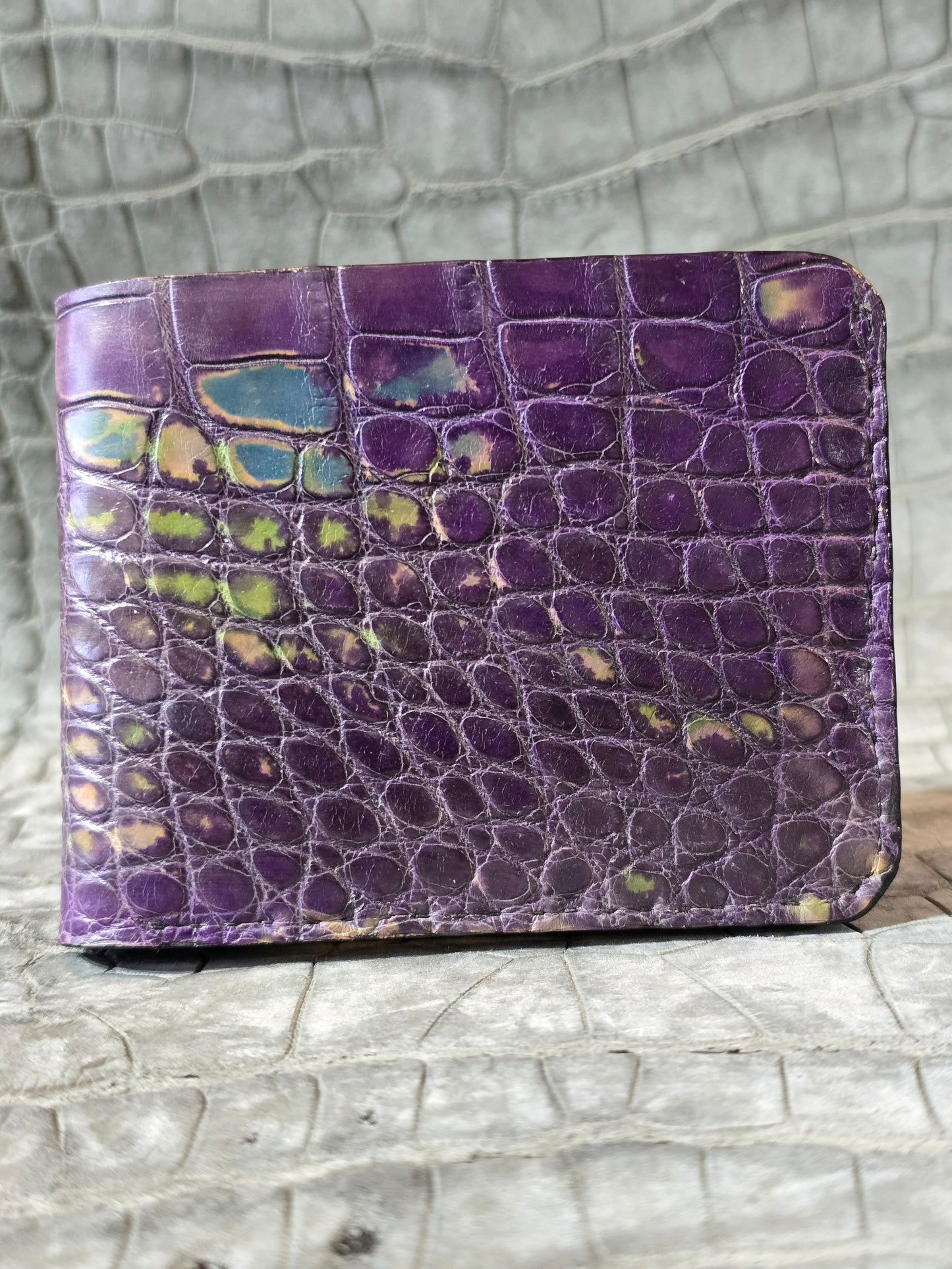 Purple Long Bi-Fold Wallet with 6 pockets