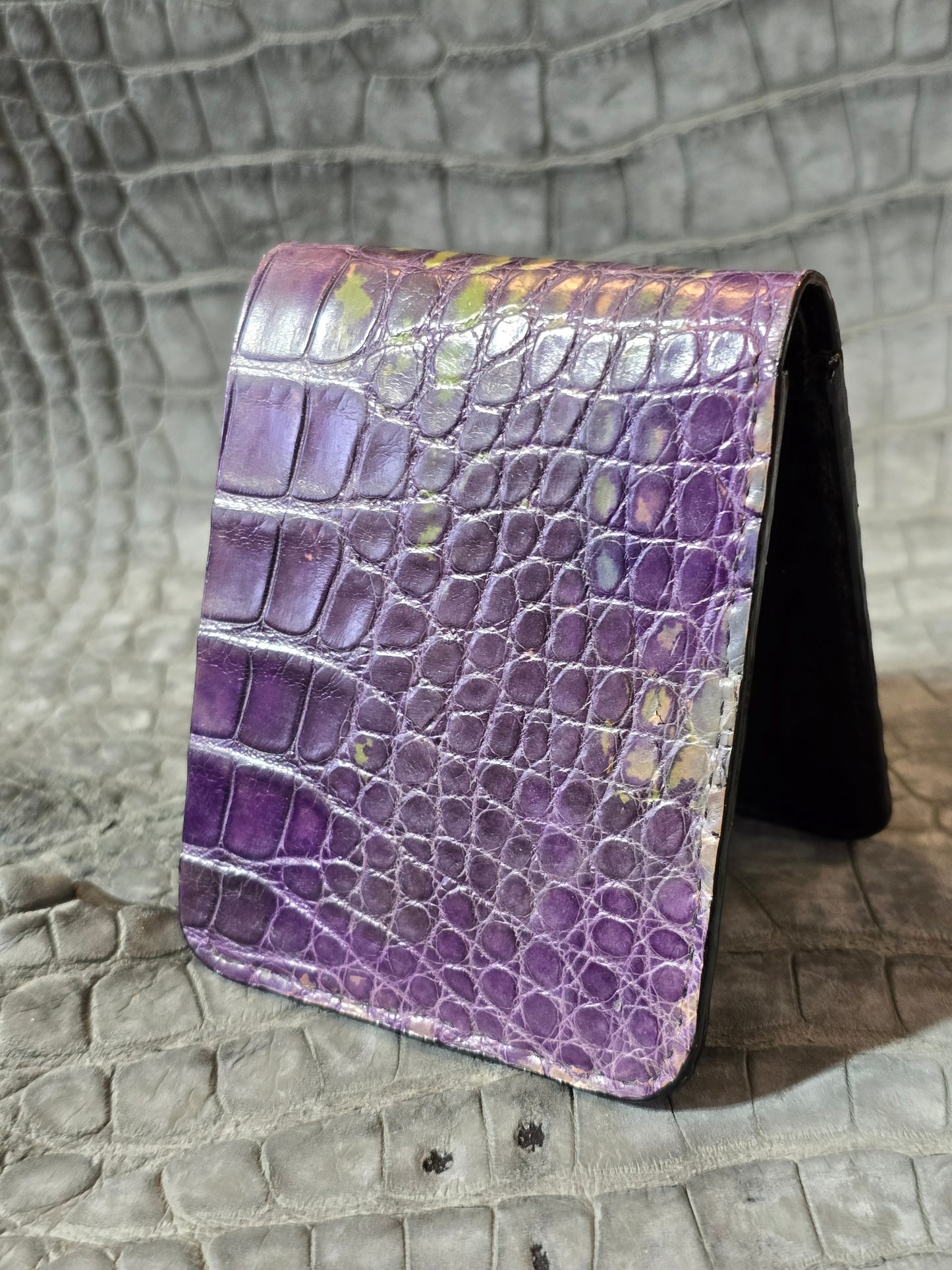 Purple Long Bi-Fold Wallet with 6 pockets