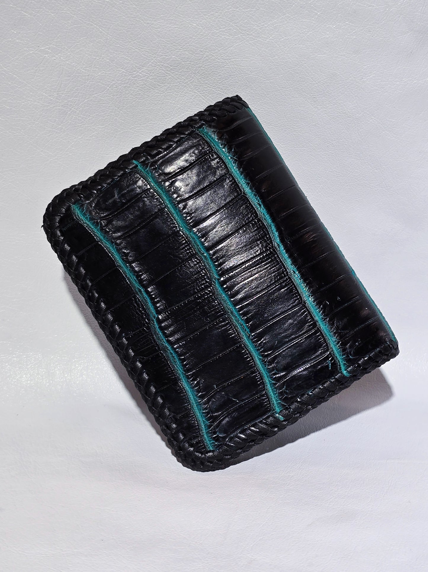 Nile Crocodile Bi-Wallet