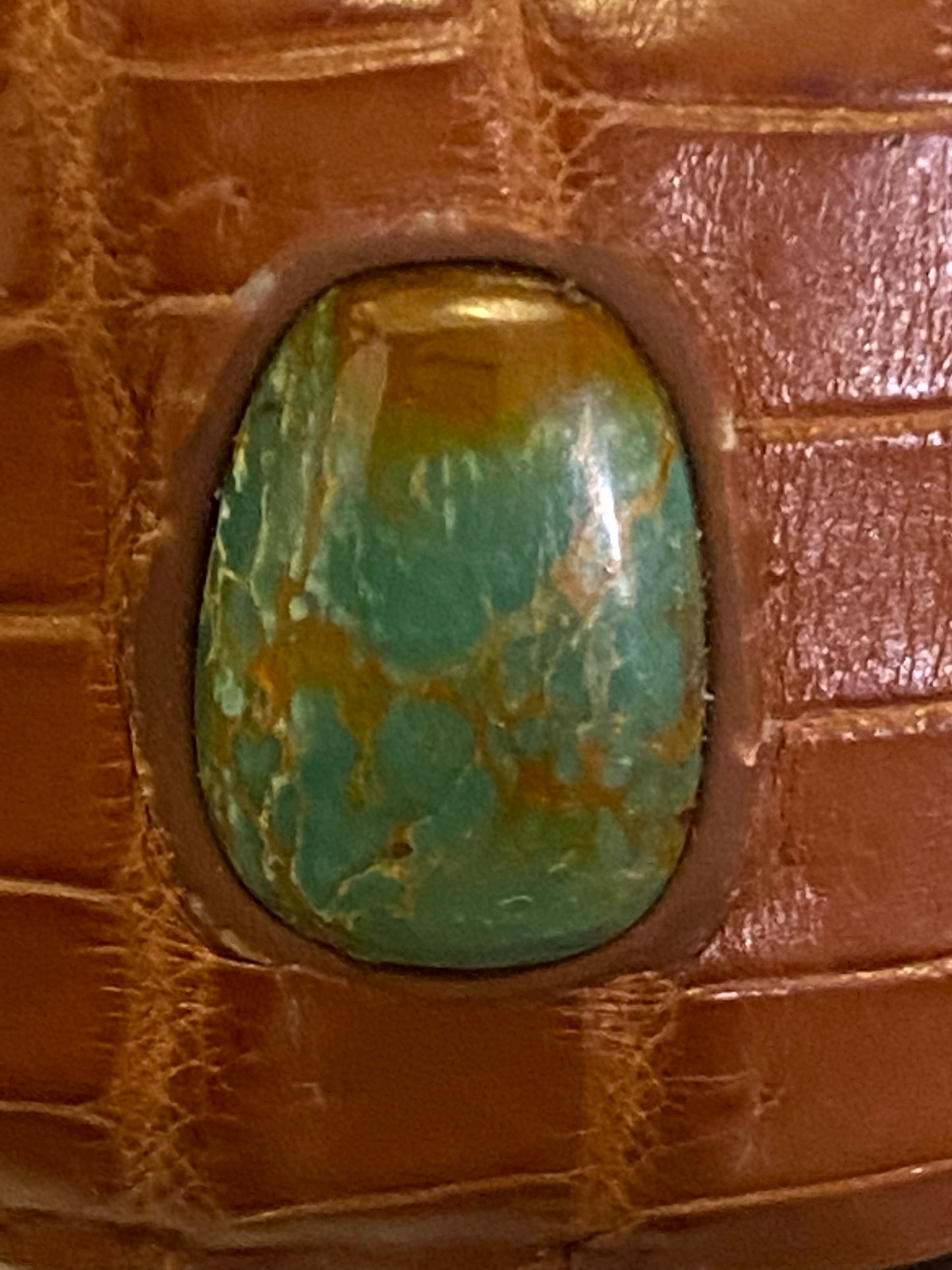 Turquoise inlaid crocodile key chain