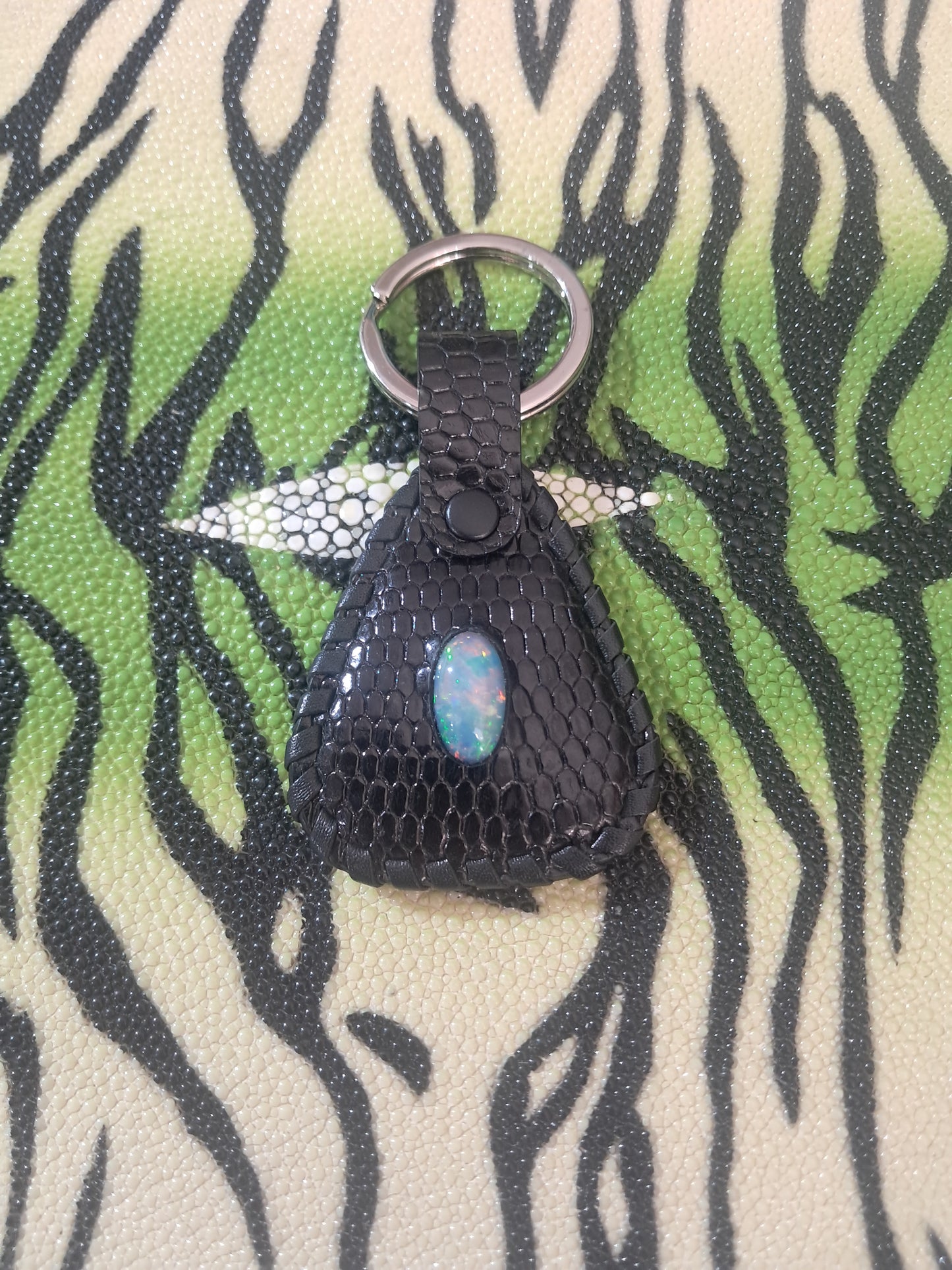 Welo Opal Lizard Key Chain