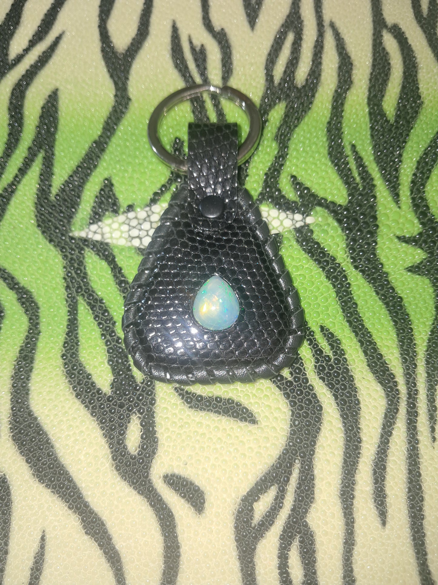 Welo Opal Lizard Key Chain