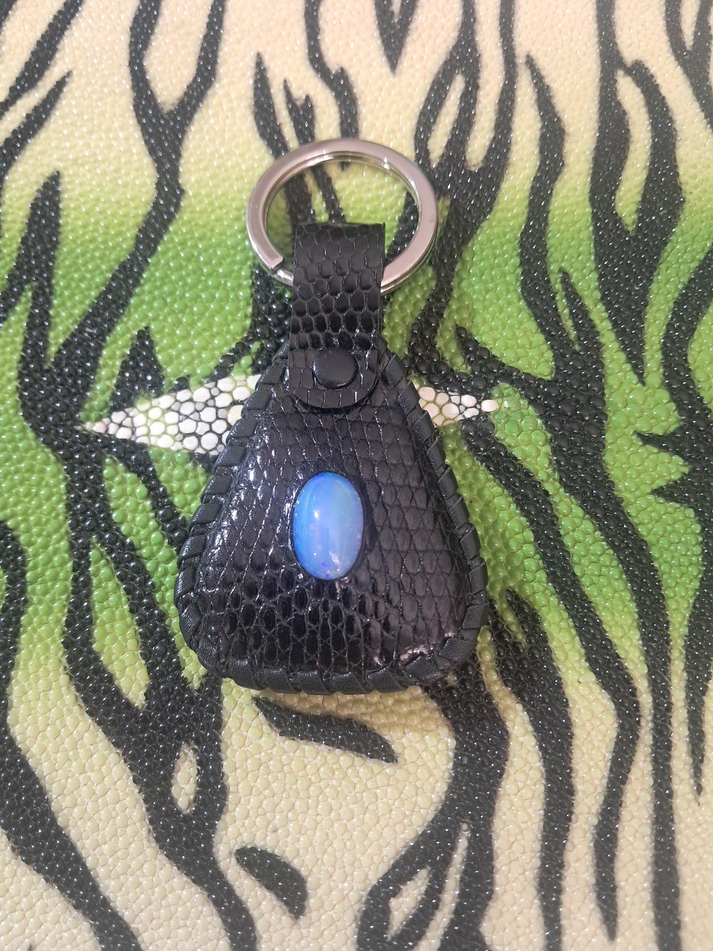 Welo Opal Lizard Key Chain