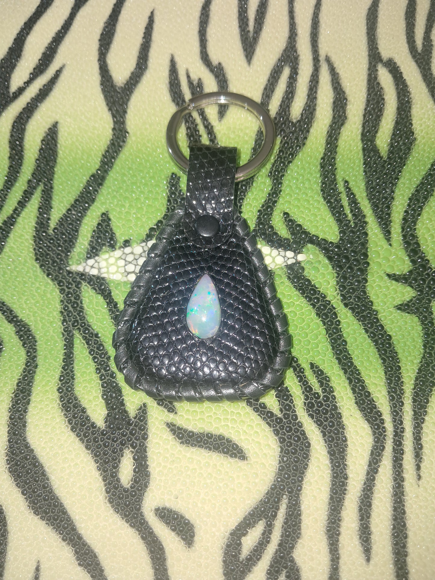 Welo Opal Lizard Key Chain