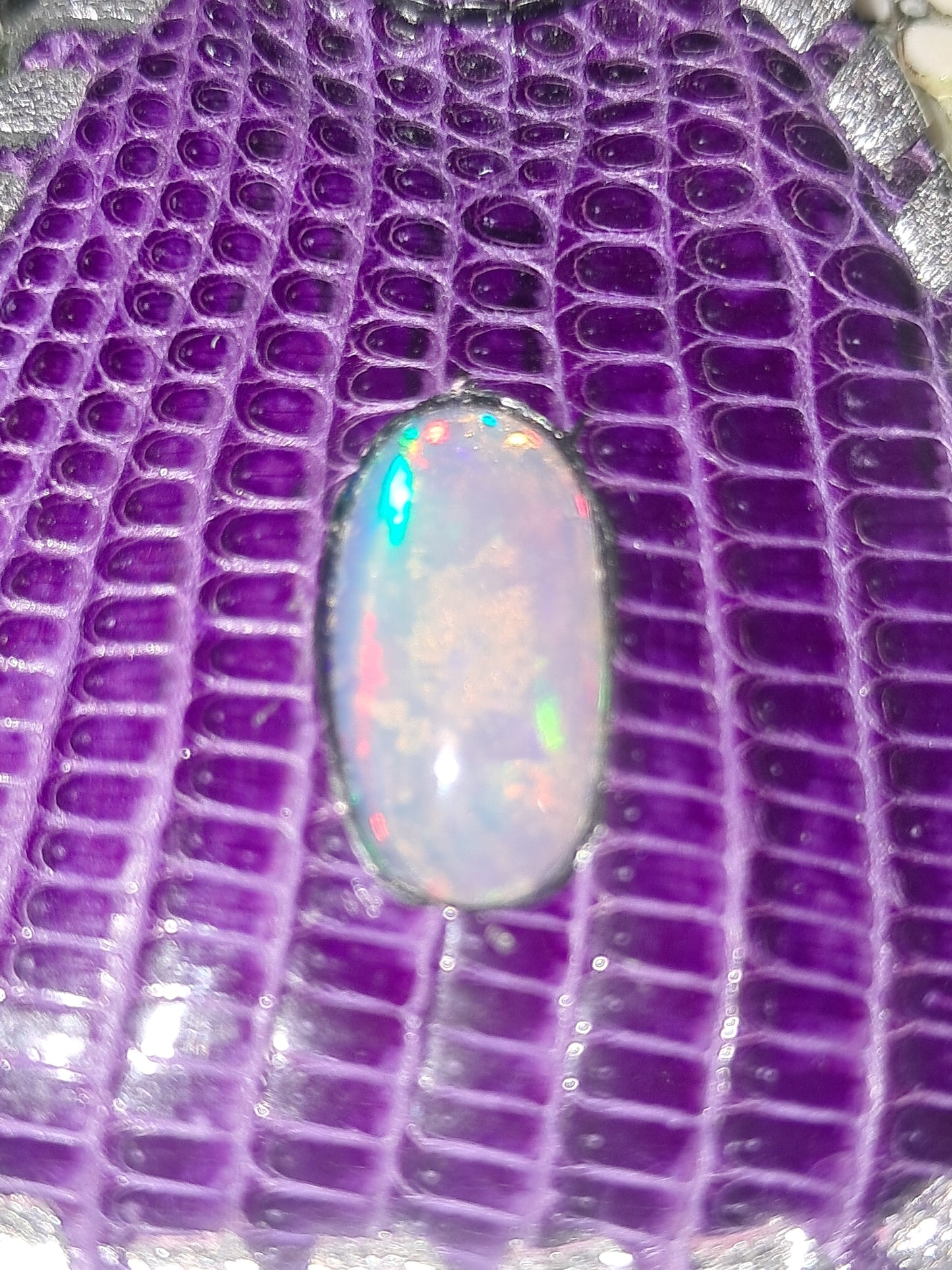 Welo Opal Lizard Key Chain